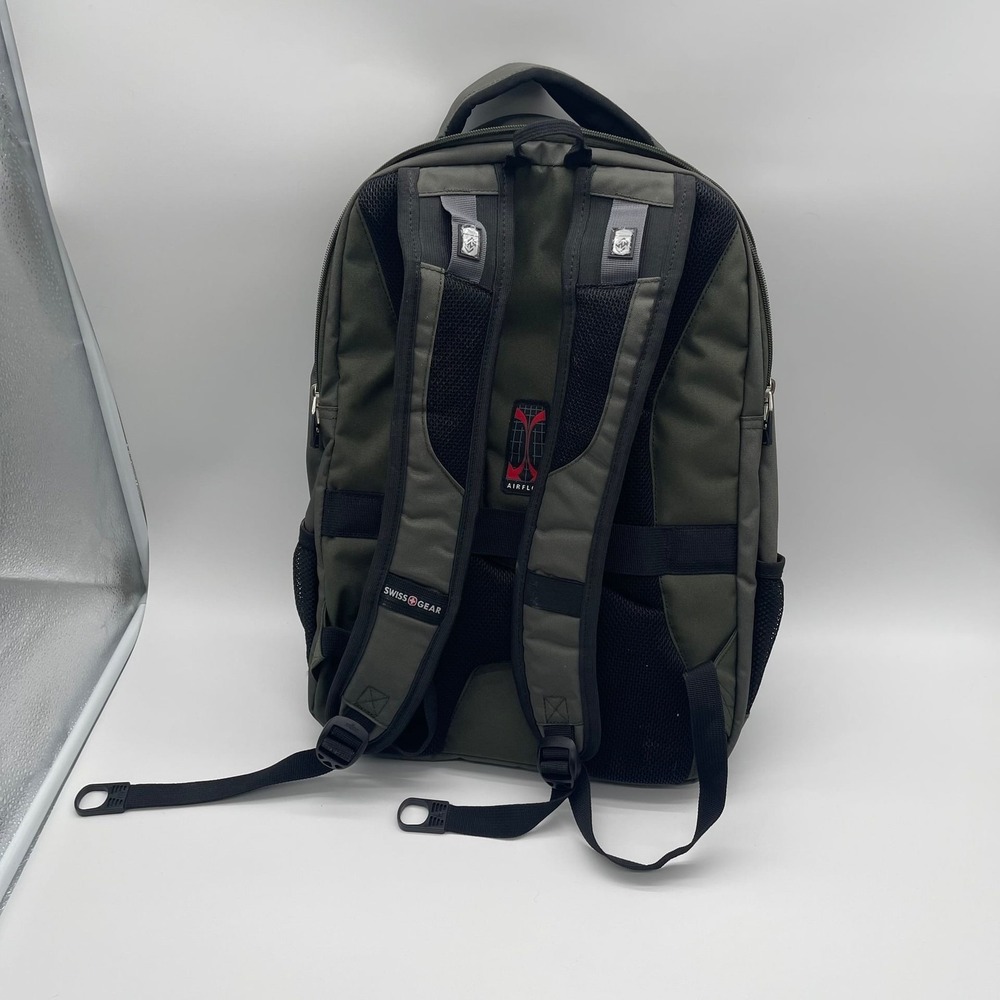 SwissGear 5686‎ Laptop Backpack in Olive Green